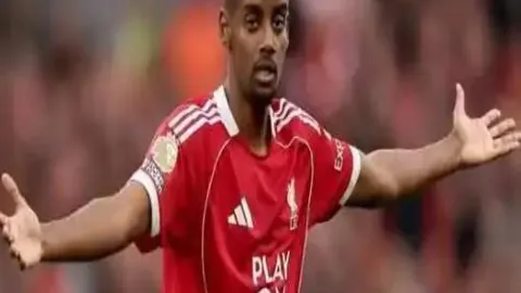 “率队逆袭，莫兰特半场高效6投4中，贡献17分”